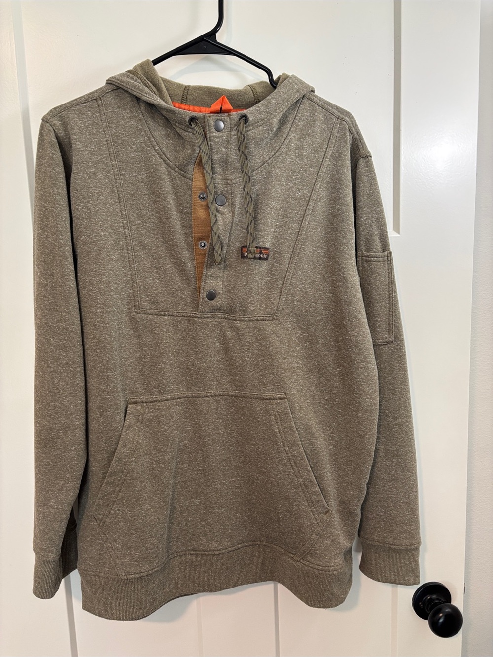 Patagonia Olive Hooded Pullover with Brown Accents